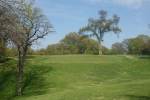 Norwood Hills (West) 9th Approach